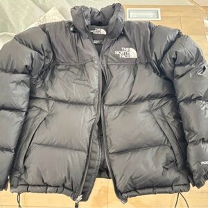 Men’s North Face Black Puffer Jacket